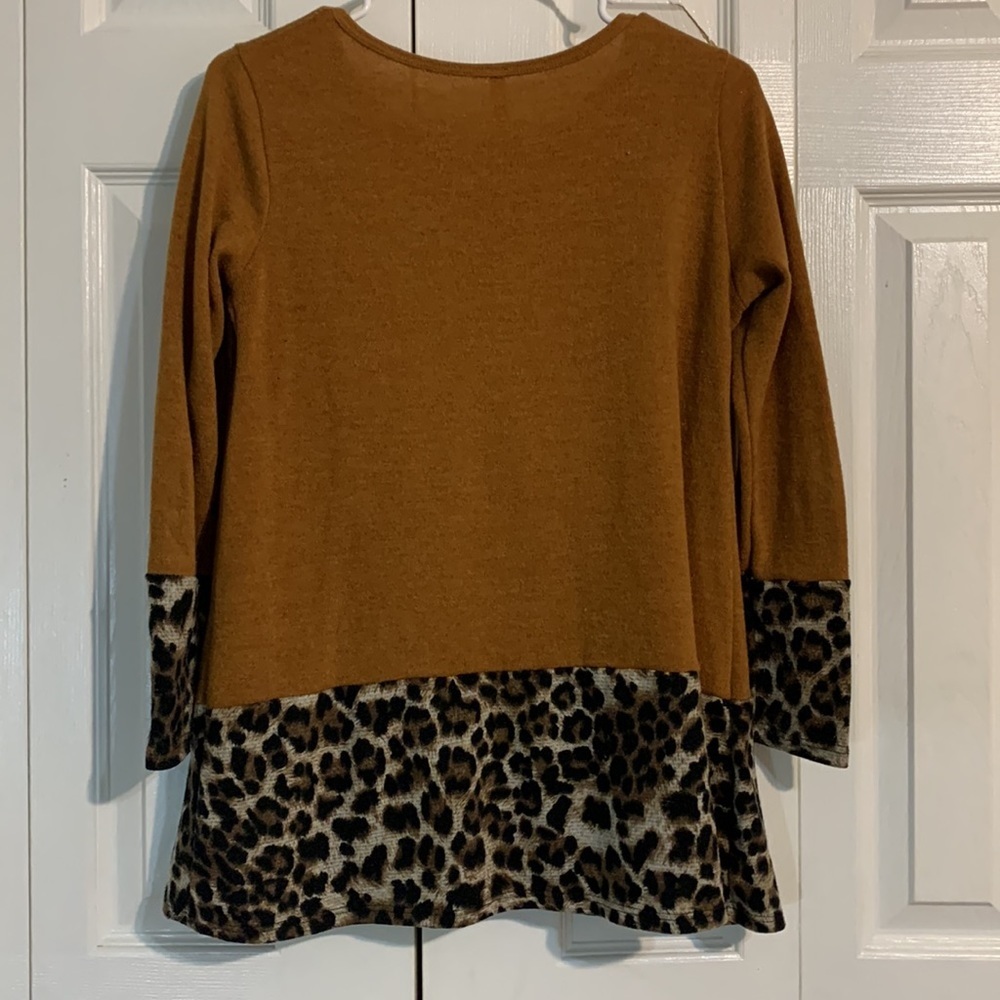 Lilypad Women’s Mustard Leopard & Sequined Deer Blouse Top Shirt - Picture 4 of 5